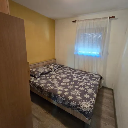 Rentigo Vikendica 11 11 Cardak With Pool Bbq And Nature View 펜션