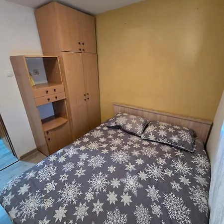 Rentigo Vikendica 11 11 Cardak With Pool Bbq And Nature View Sremska Kamenica